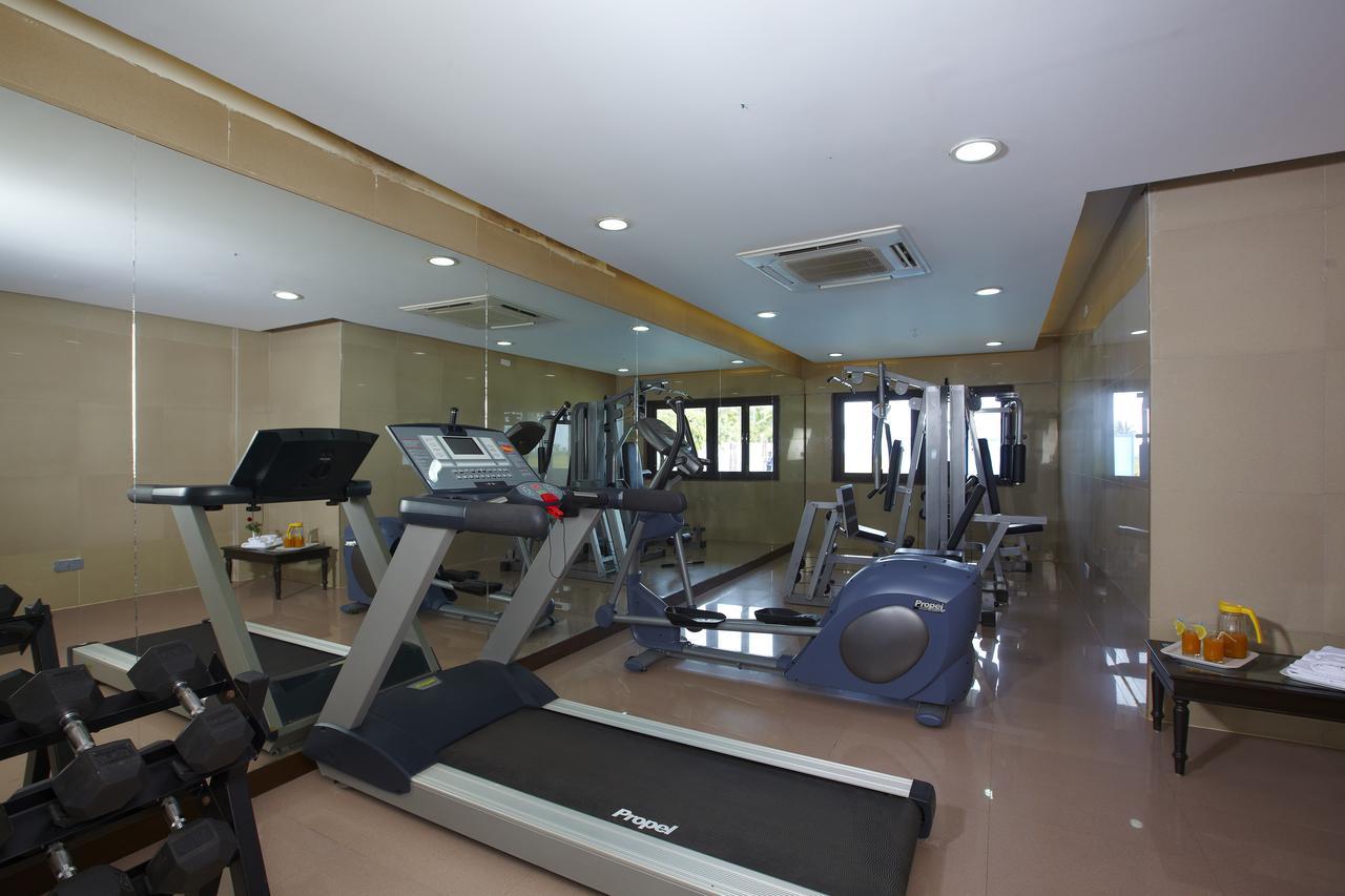 Rns Golf Resort & Nature Cure Centre Māvalli Zewnętrze zdjęcie